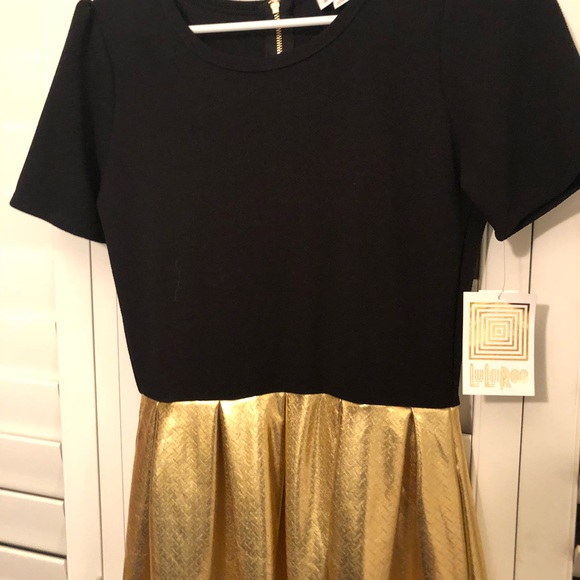Lularoe Amelia - Picture 4 of 5